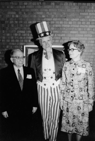 Holocaust survivor Rabbi Manfred Swarsensky and his wife, Ida, pose for a picture with "Uncle Sam".