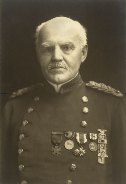 Jerome A. Watrous in uniform, wearing medals for his military service during the Civil War and the Spanish-American War.