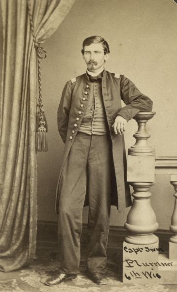 Carte-de-visite of Captain P.W. Plummer of the 6th Wisconsin Volunteer Infantry.