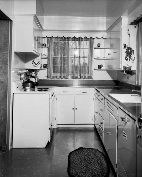 Peterson House Kitchen | Photograph | Wisconsin Historical Society