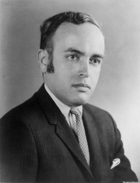 Formal portrait of Robert Novak used for many years in his association with his syndicated newspaper column "Inside Report."