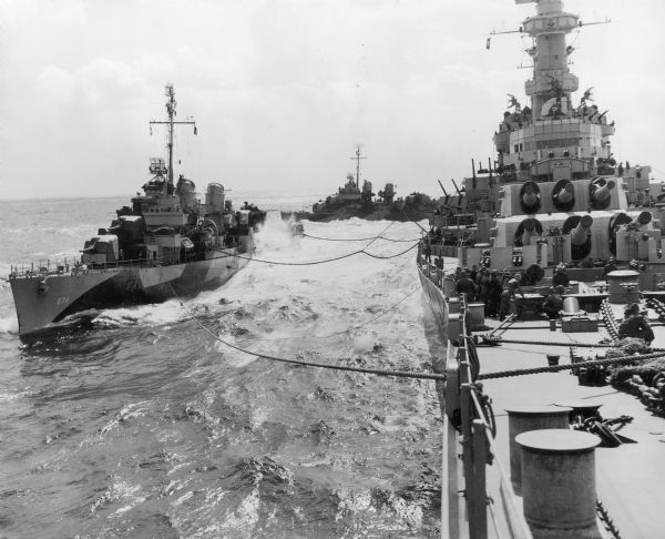 USS <i>Wisconsin</i> conducting a training cruise fueling at sea.