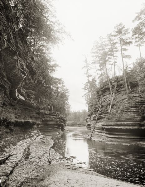 View downstream behind the land formation Steamboat Rock.