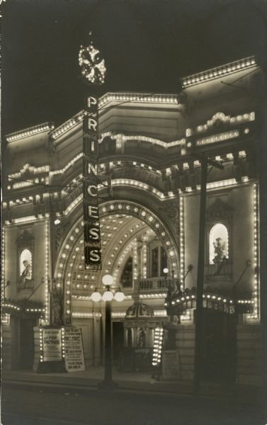 Night view of the Princess Theater in Milwaukee.