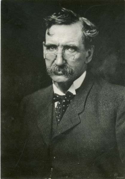 Waist-up studio portrait of William Dempster Hoard.