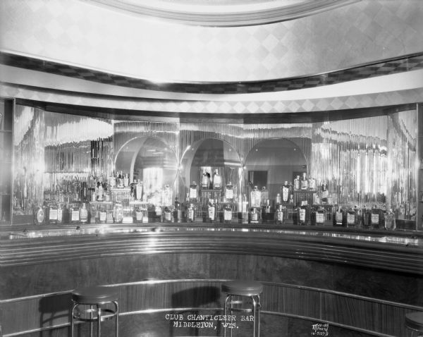 Interior view of the Art Deco bar of Club Chanticleer.