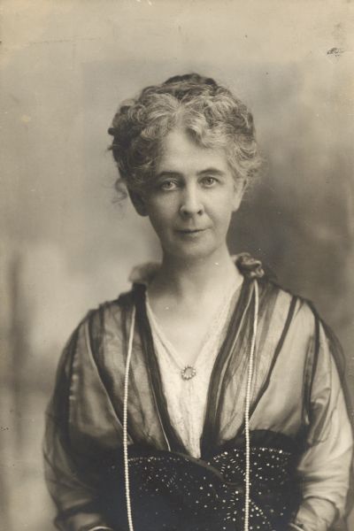 Waist-up portrait of suffragist Theodora Youmans (Mrs. Henry M.).